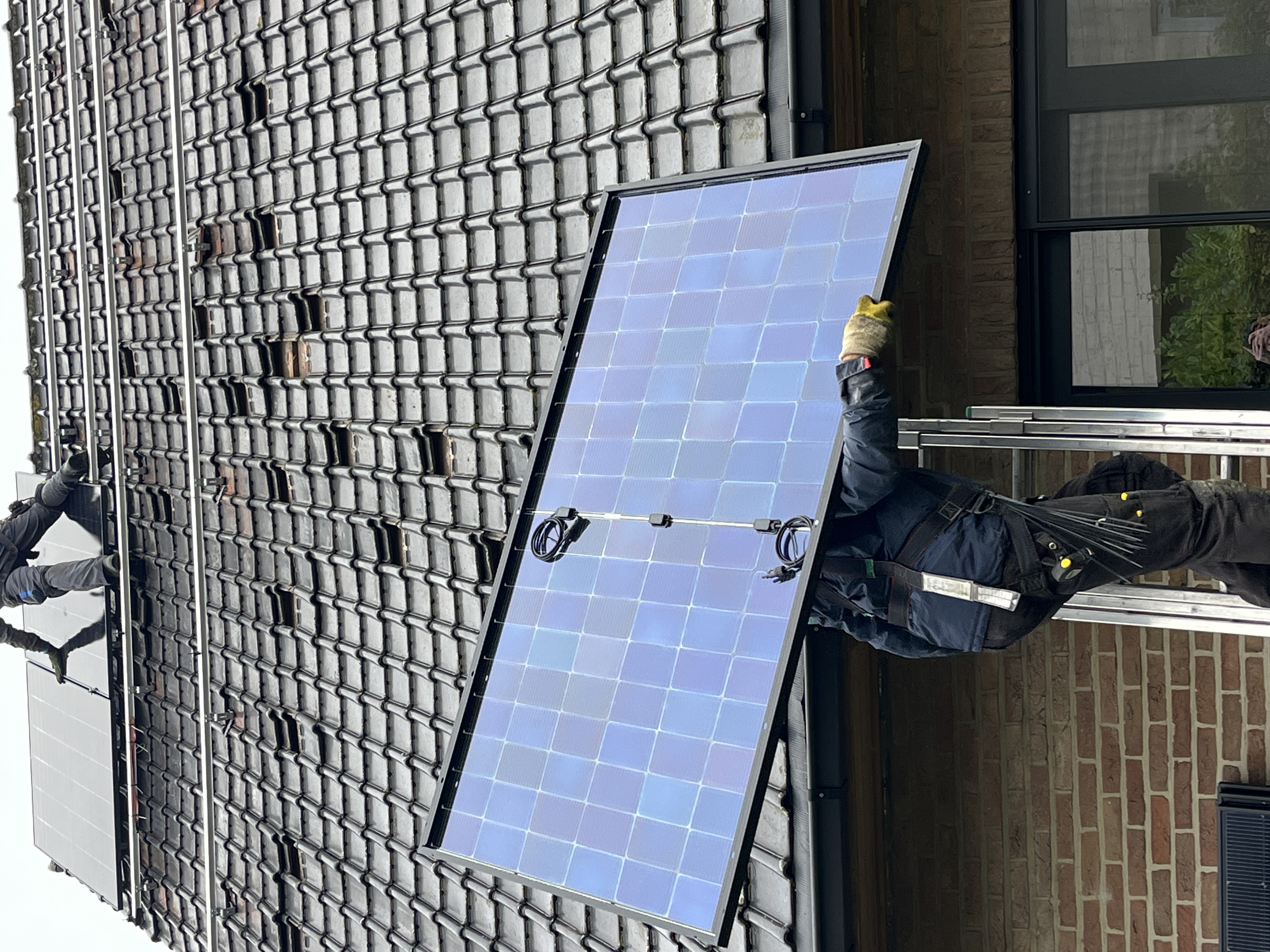 Installatie door Solar Planeet — zonnepanelen, thuisbatterij of laadpaal
