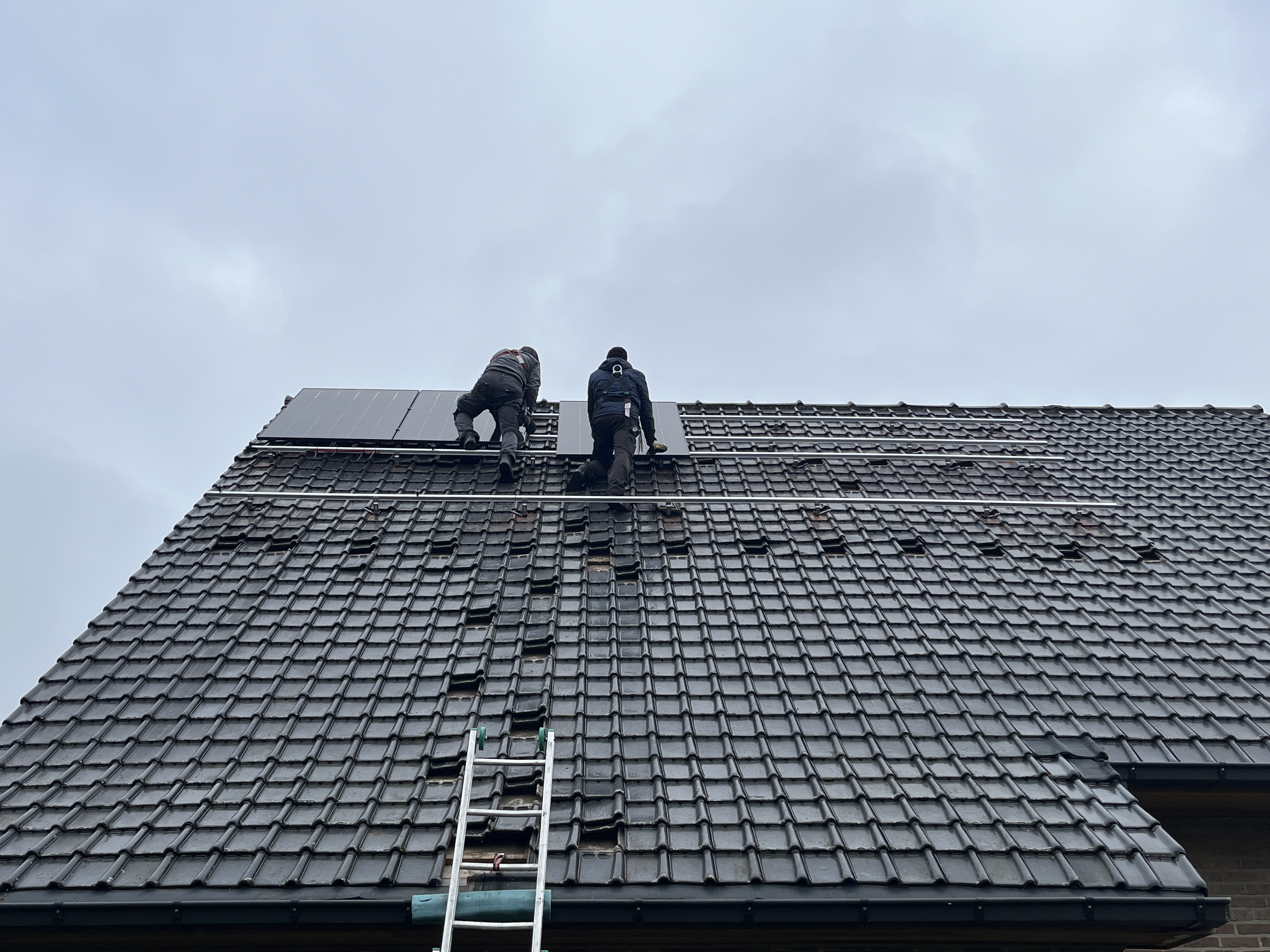 Installatie door Solar Planeet — zonnepanelen, thuisbatterij of laadpaal