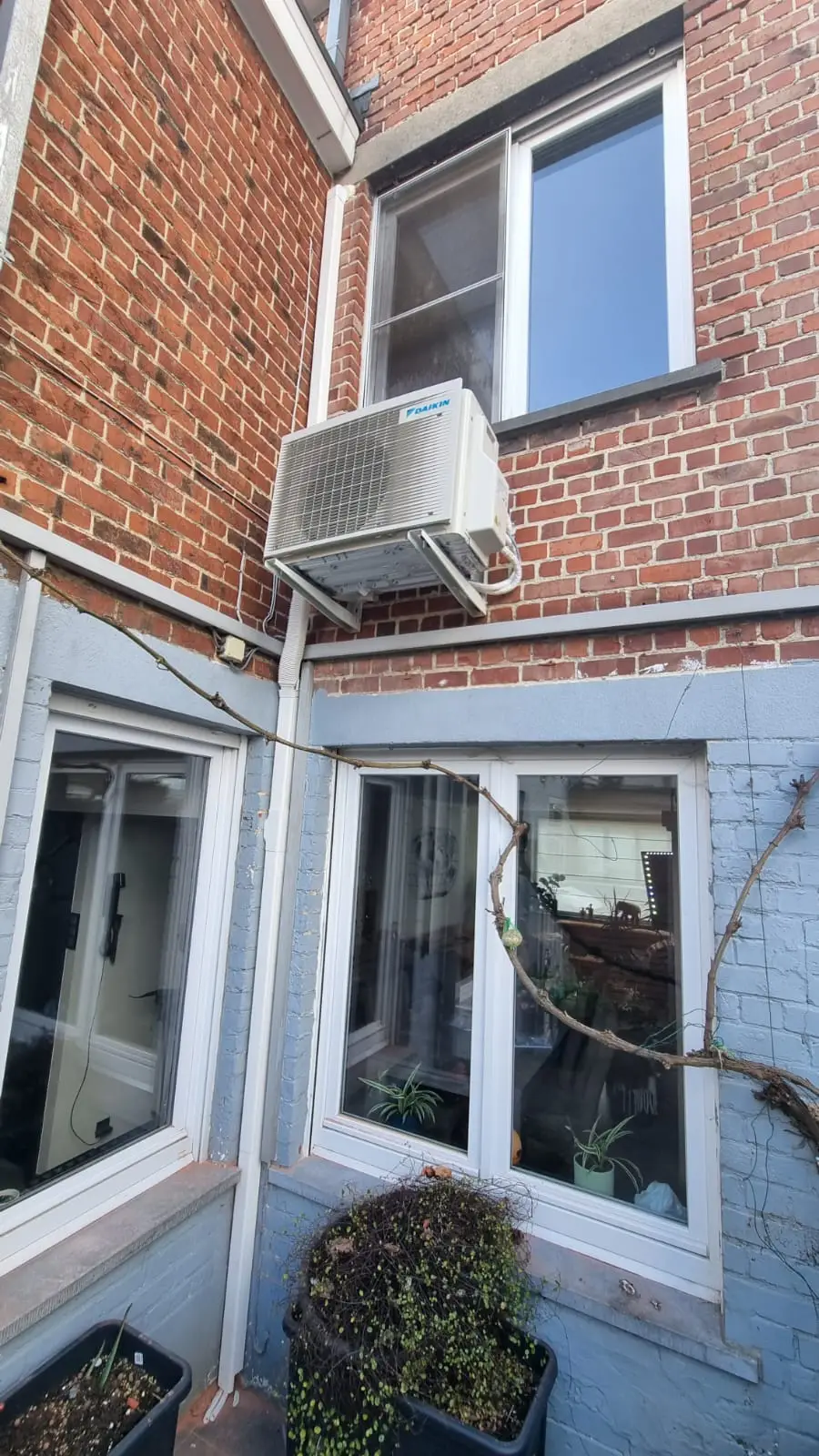 Installatie door Solar Planeet — zonnepanelen, thuisbatterij of laadpaal