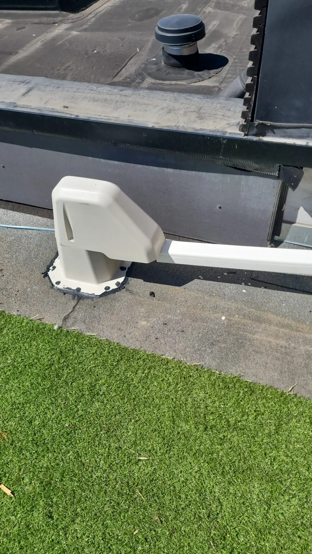 Installatie door Solar Planeet — zonnepanelen, thuisbatterij of laadpaal