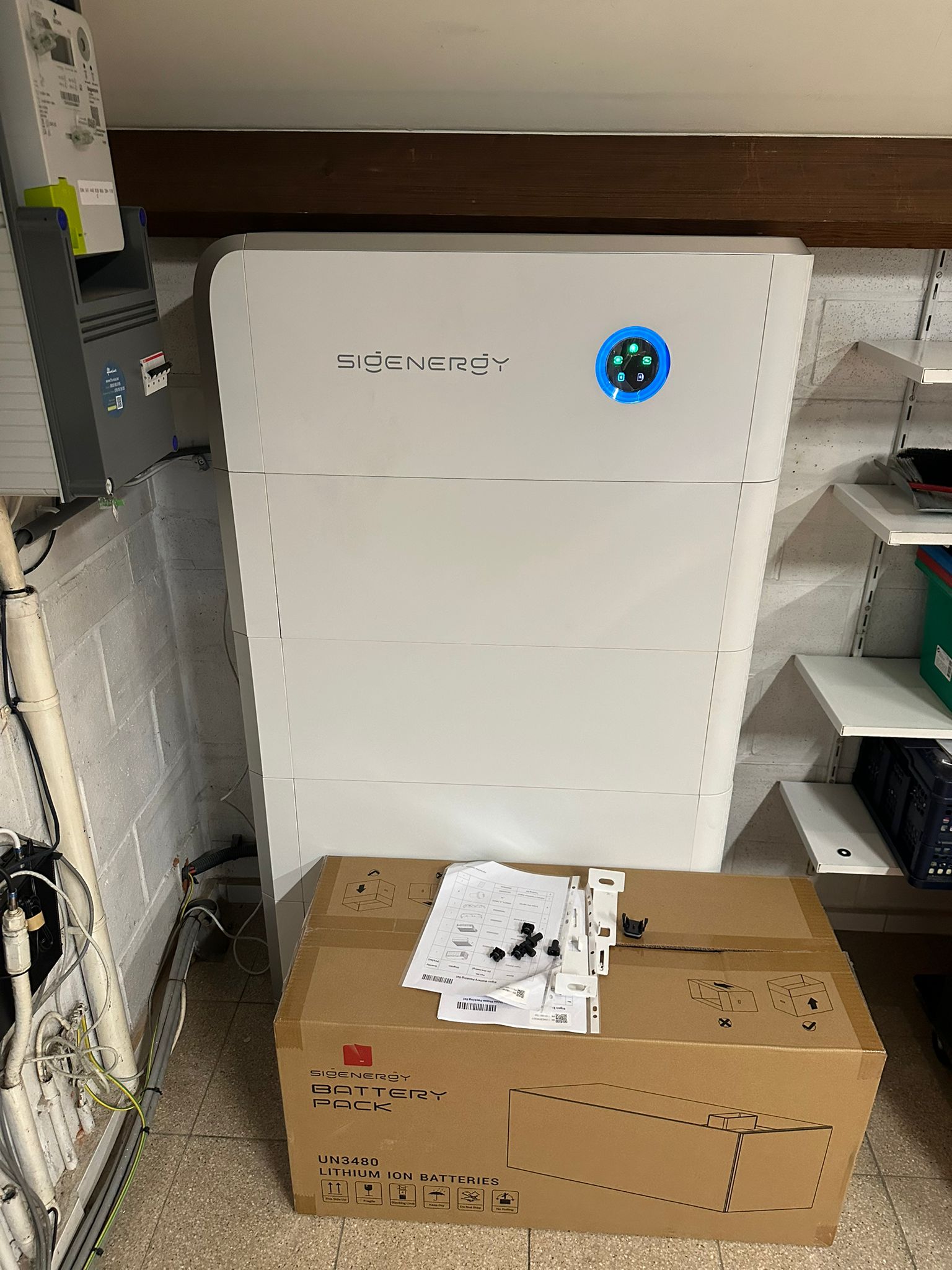 Thuisbatterij installatie door Solar Planeet