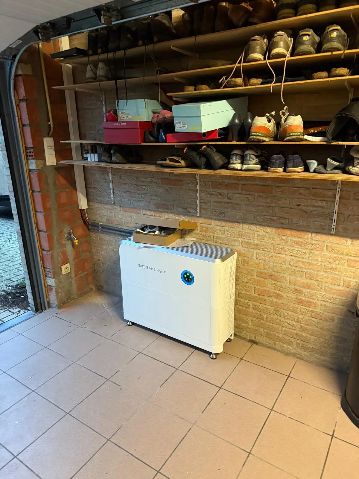 Thuisbatterij installatie door Solar Planeet